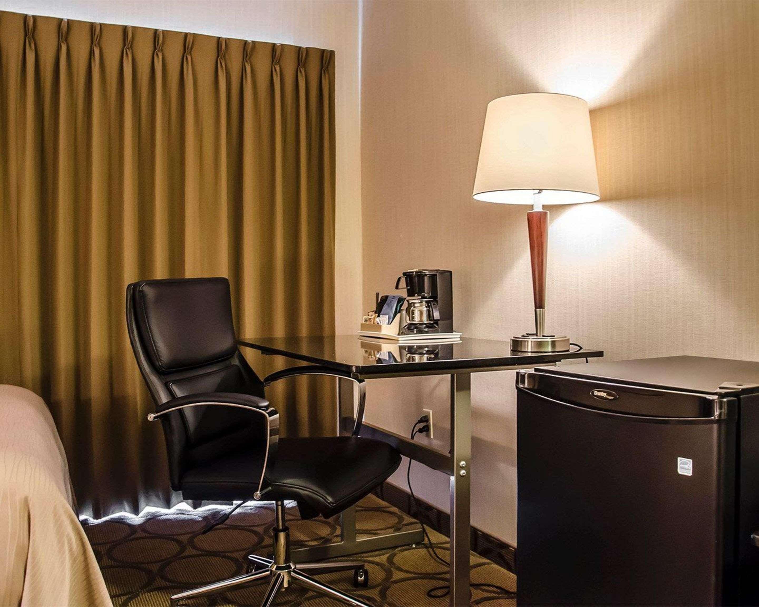 Comfort Inn South Shore Boucherville Buitenkant foto