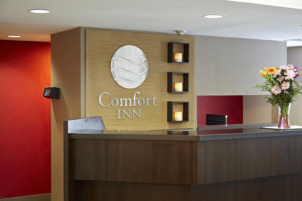 Comfort Inn South Shore Boucherville Buitenkant foto