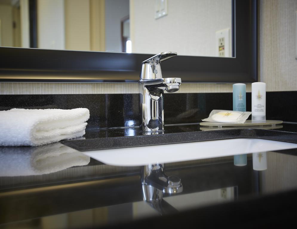 Comfort Inn South Shore Boucherville Buitenkant foto